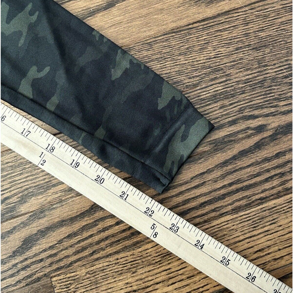 Spanx Womens Size XS Slimming Look At Me Now Green Camo Leggings NWT - Picture 6 of 8